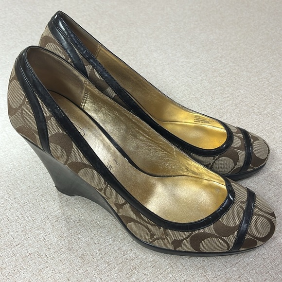 Coach Kerryann Signature C Beige Canvas Wedge Heels Women’s Size 9.5B Brown - Picture 1 of 10